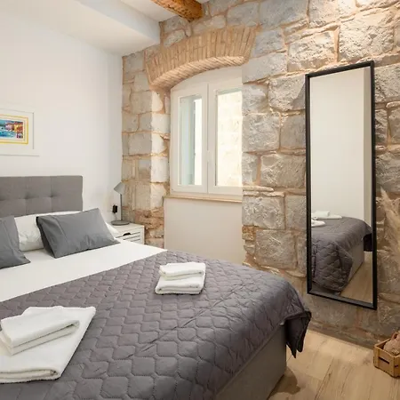 Cozy Hidden Gem In The Old Town Apartman